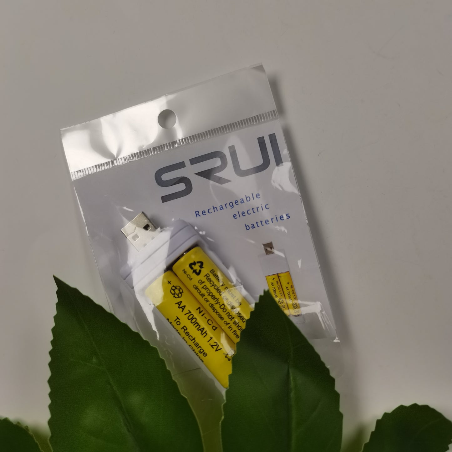 SRUI Rechargeable electric batteries,High Capacity 2800mAh, Long Service Life