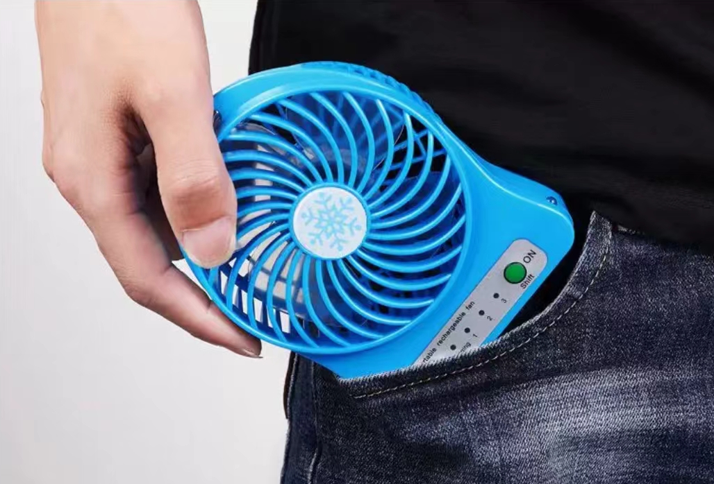 BNBEAR Electric fans,Mini high power fan, USB silent charging,hand held fan
