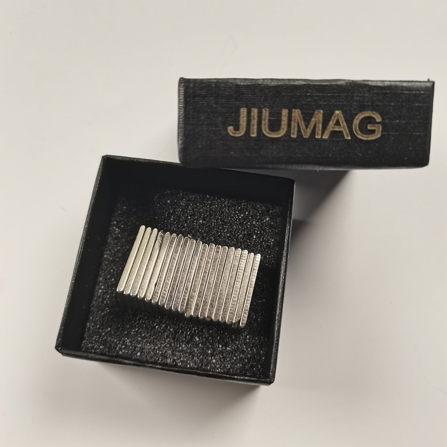 JIUMAG Magnets, 20 Pcs Strong magnetic Magnets Bar, 20x10x2mm Rectangular Magnetic Bar, for CraftsTool Storage Office