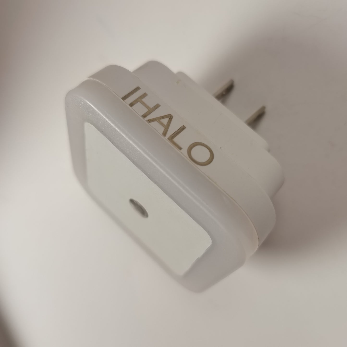 IHALO LED lamps, 0.5W Plug-in Auto LED Night Light Induction Sensor Control Bedside Light (White, Square), 4 Pcs
