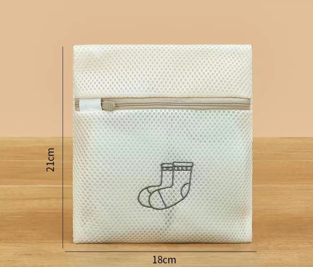 NUEFYR Mesh bags for washing laundry 5Pcs Durable Honeycomb Mesh Laundry Bags for Delicates