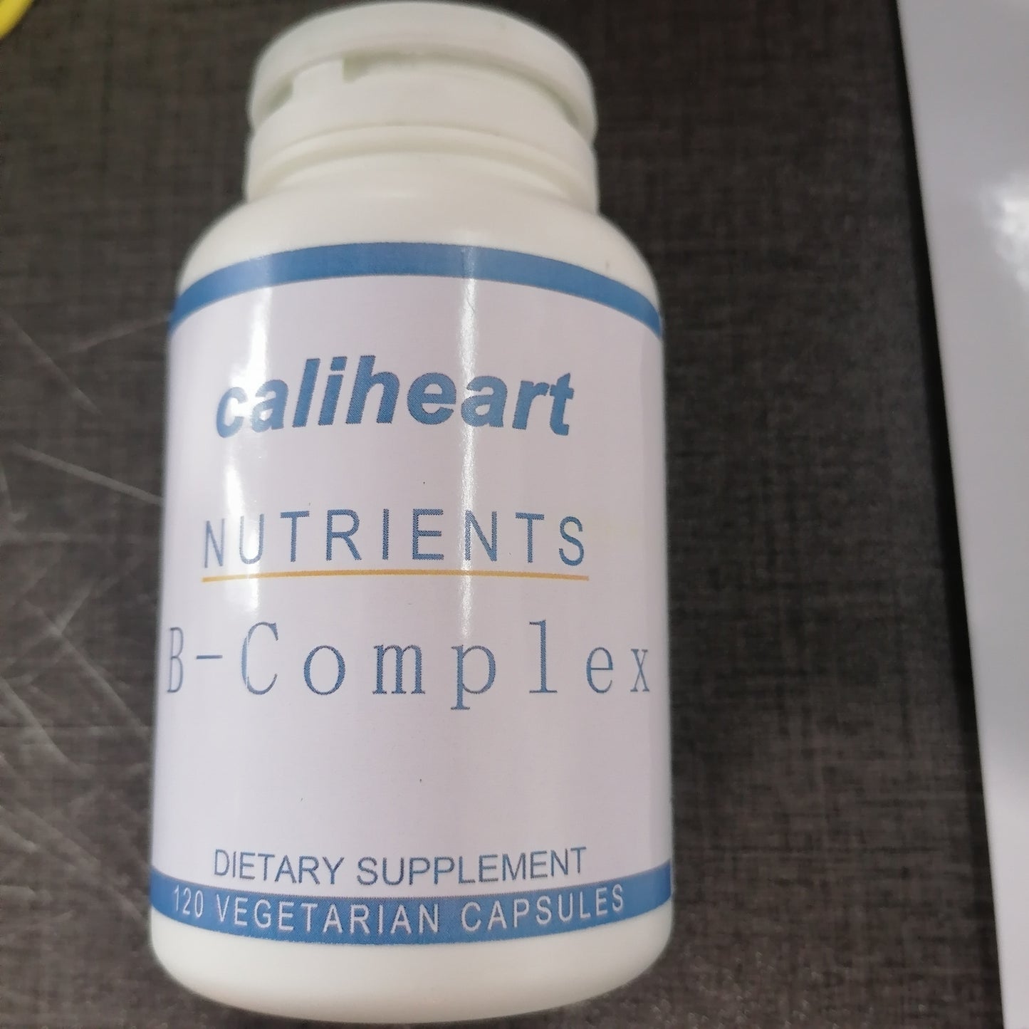 caliheart Non-alcoholic fruit extracts for use as vitamins Adult Multivitamin, 120 Gummies, 60-Day Supply, Mixed Berry & Cherry
