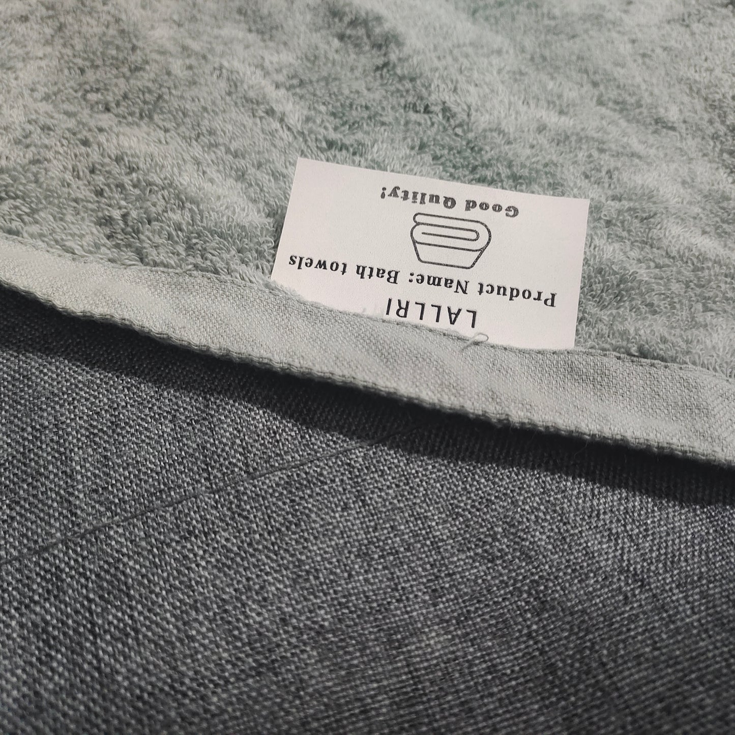 LALLRI Bath towels,SUPPLE AND ABSORBENT