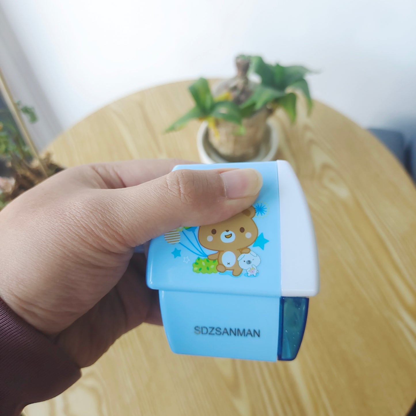 SDZSANMAN Pencil sharpener,good helper for your pencil