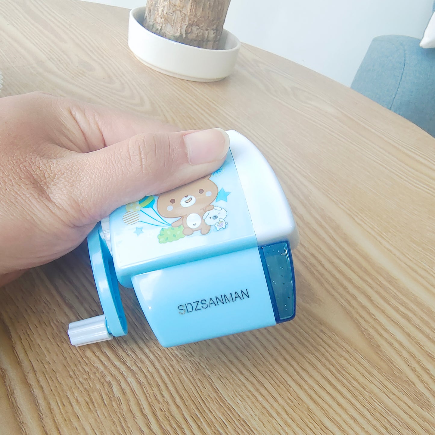 SDZSANMAN Pencil sharpener,good helper for your pencil
