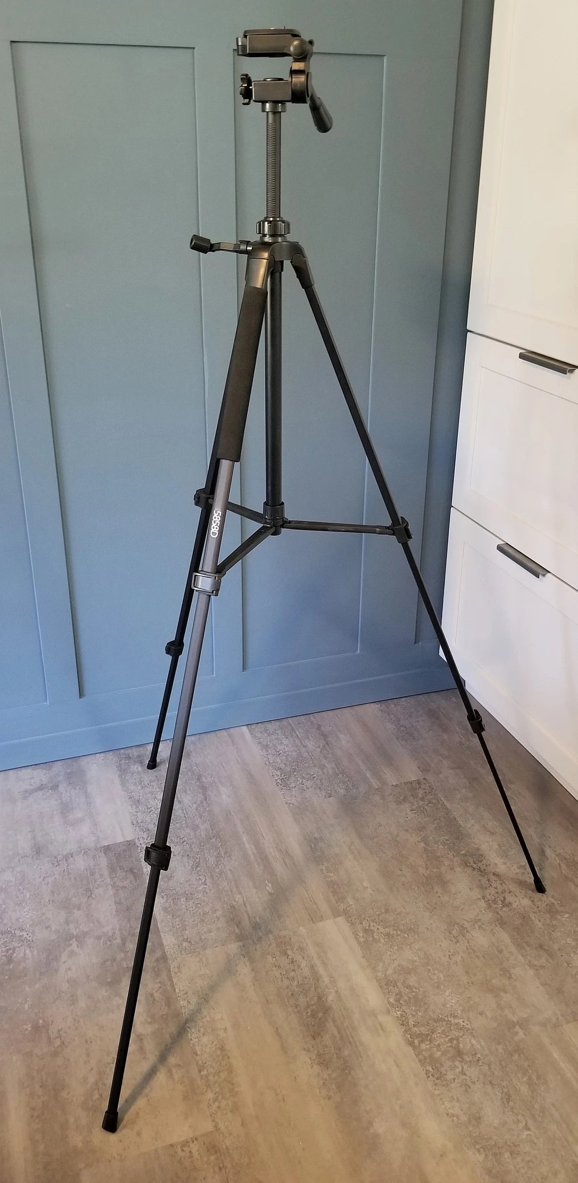 INFIWARDEN 58-inch Platinum Plus Aluminum Tripod Model 5858D - New in Open Box - for Cameras and Camcorders - Original Box & Instructions