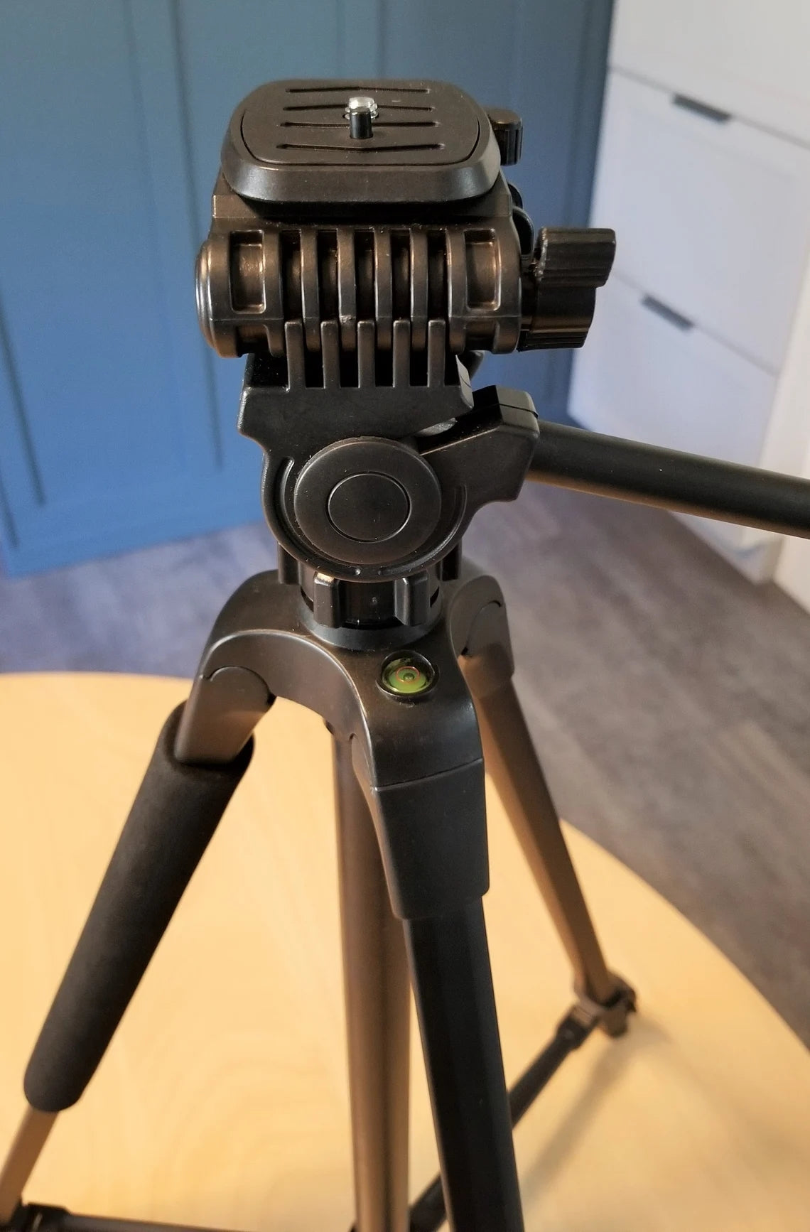 INFIWARDEN 58-inch Platinum Plus Aluminum Tripod Model 5858D - New in Open Box - for Cameras and Camcorders - Original Box & Instructions