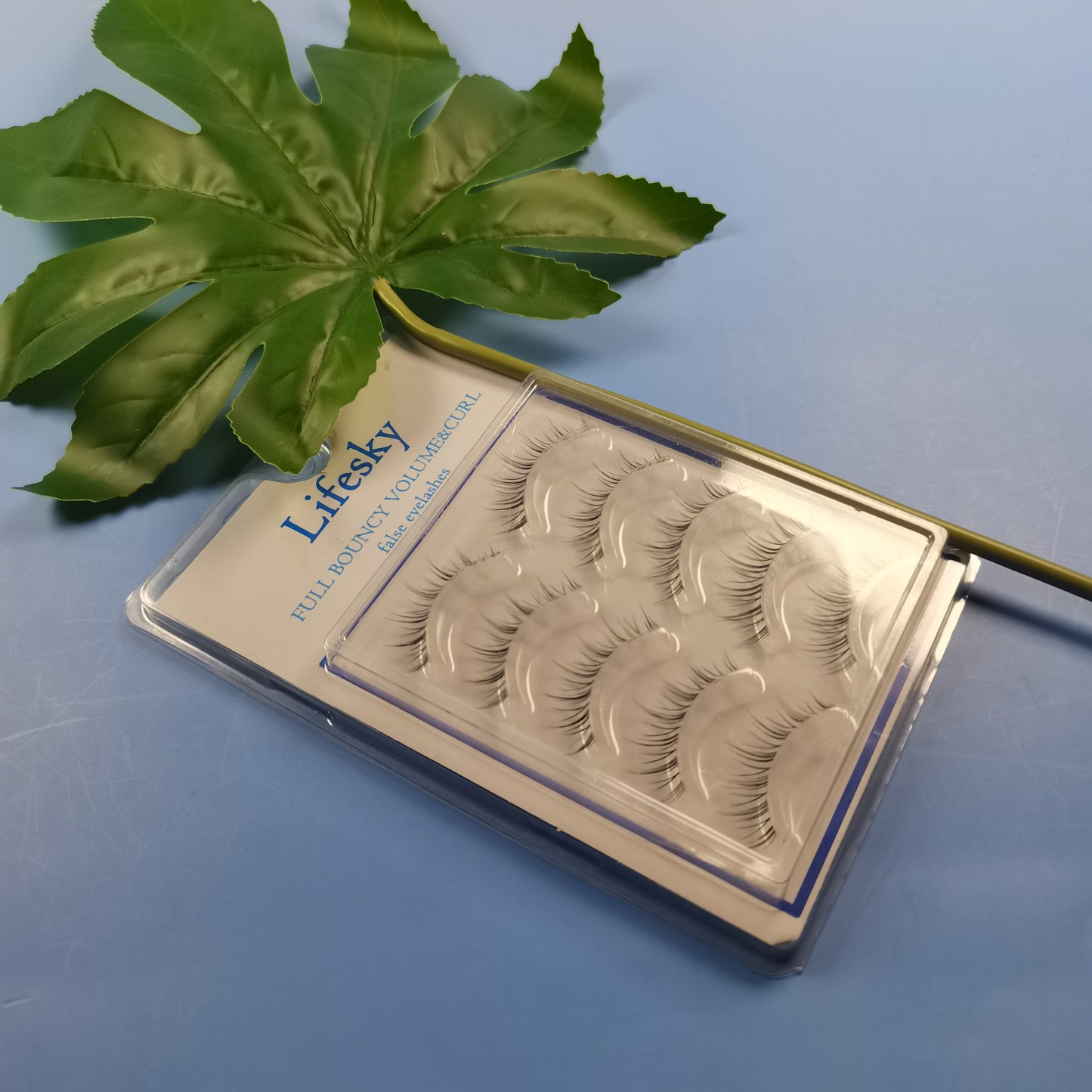 Lifesky False Eyelashes, Includes 5 Pairs Of Lashes, Contact Lens Friendly, Easy to Apply, Reusable Strip Lashes, Glue On