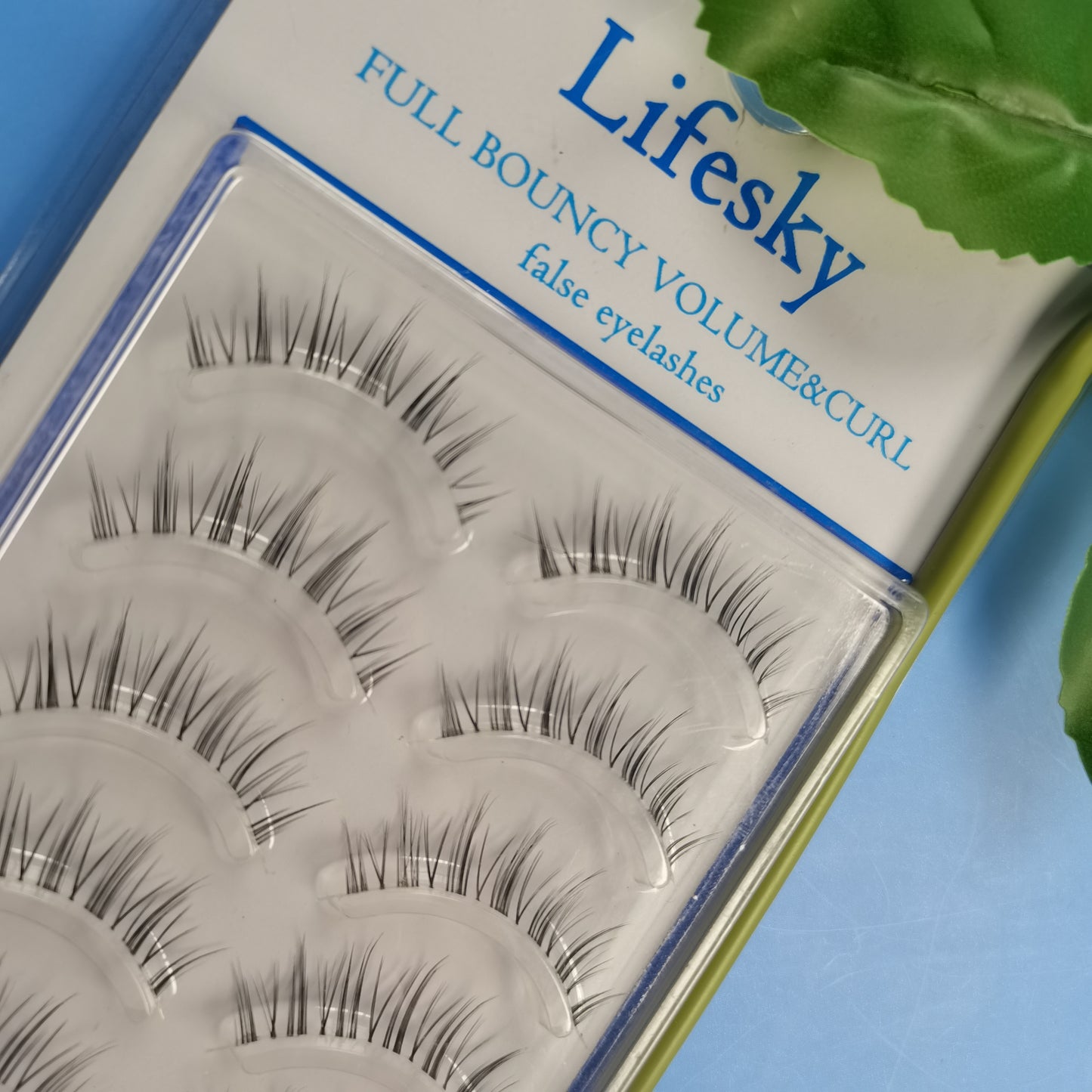 Lifesky False Eyelashes, Includes 5 Pairs Of Lashes, Contact Lens Friendly, Easy to Apply, Reusable Strip Lashes, Glue On