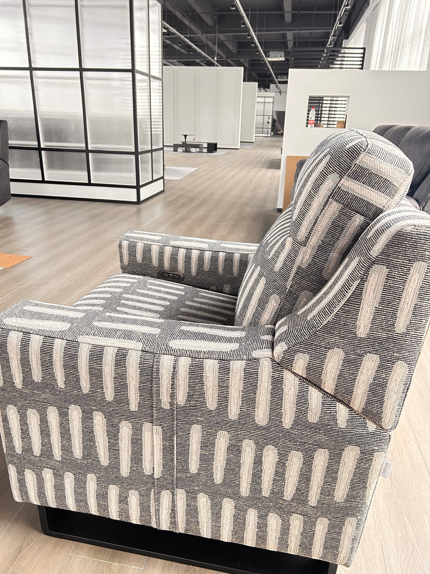 UNISOAR Sofas,Luxury Comfort，Stylish Designs, Premium Materials, Lasting Quality