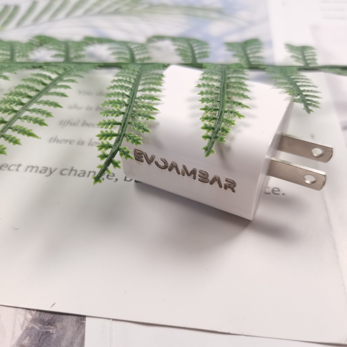 EVOAMBAR Mobile phone chargers,Super durable,Perfect Compatibility,Heat resistant and Anti-throw design, Compact and Easy to carry, Comfortable grip.