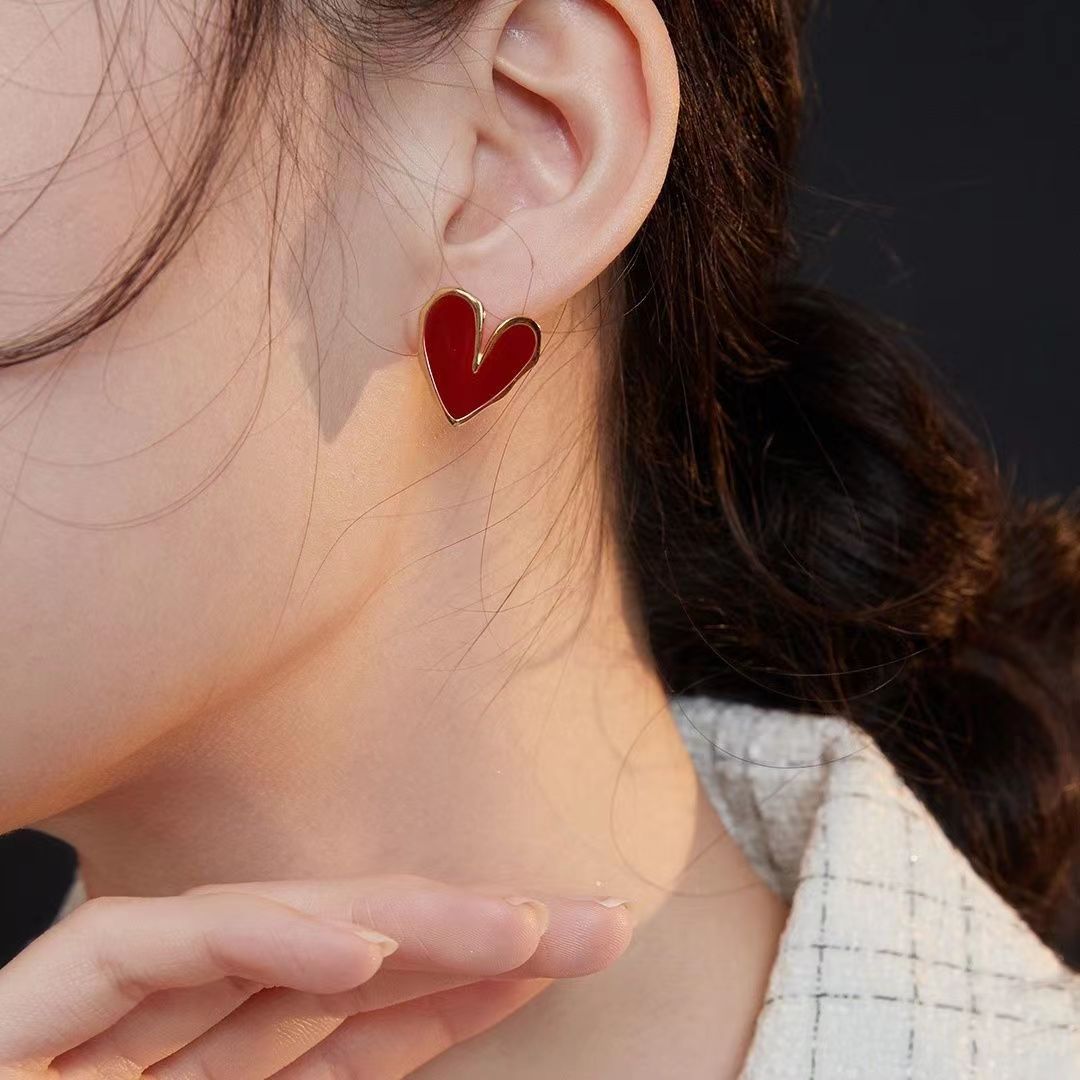 OUMO Earrings, Heart shaped Fashionable and sweet earrings