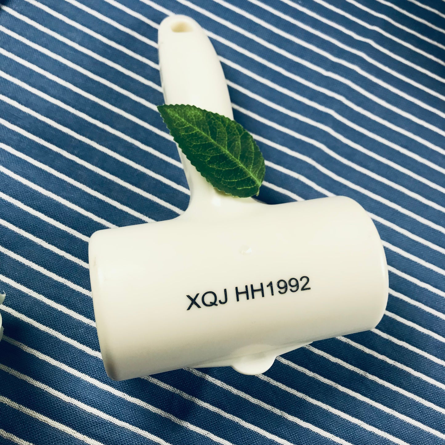 XQJ HH1992 Lint rollers for clothes, Reusable Sticky Roller Remover Brush, off white