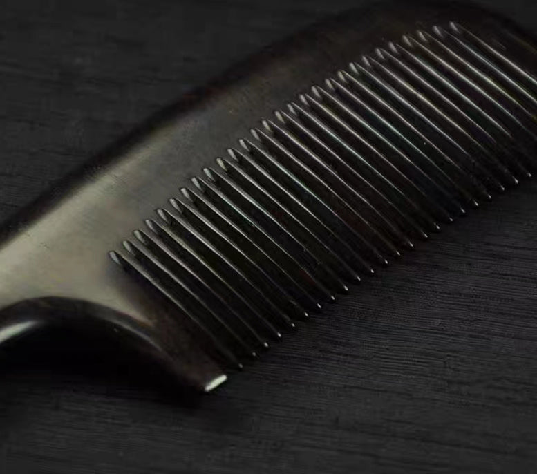 Hair combs, Anti-Static and detangling properties help reveal healthy, smooth hair.