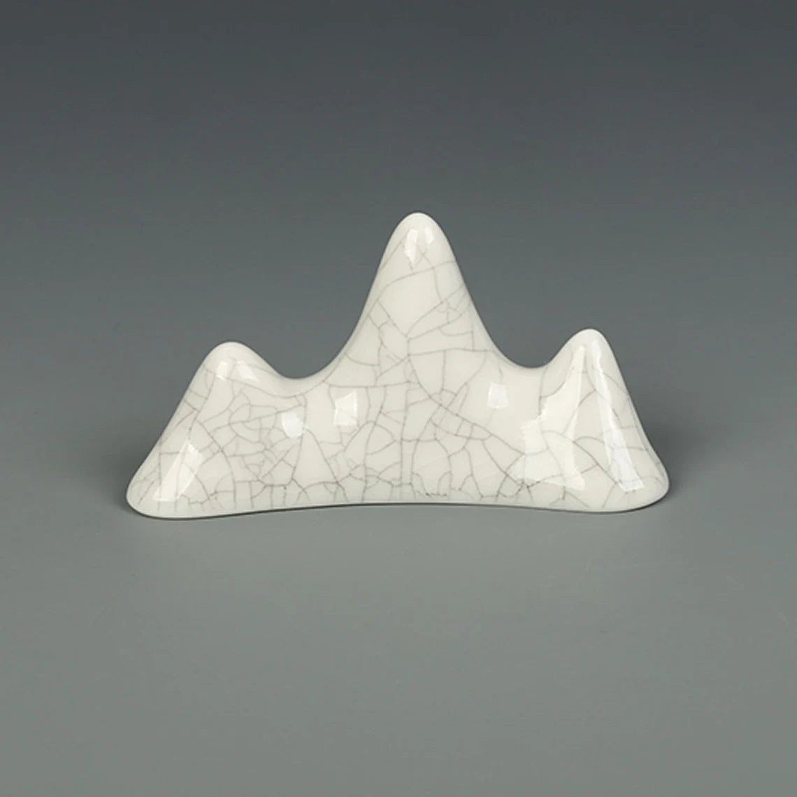 YIEO White Mountain Shape Handmade Ceramic Pen Holder Pen Rack Brush Pens Holder 9x4.7cm 0067