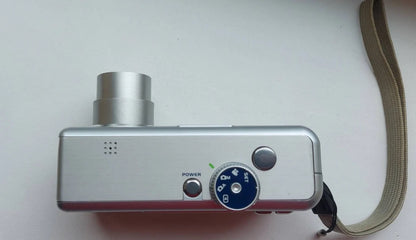 Kohsiondak 4.1 megapixels Compact Digital Camera and Video